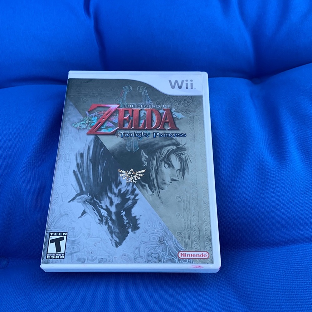Wii Nintendo The Legend Of Zelda Twilight Princess Rated Teen Made In USA/2006